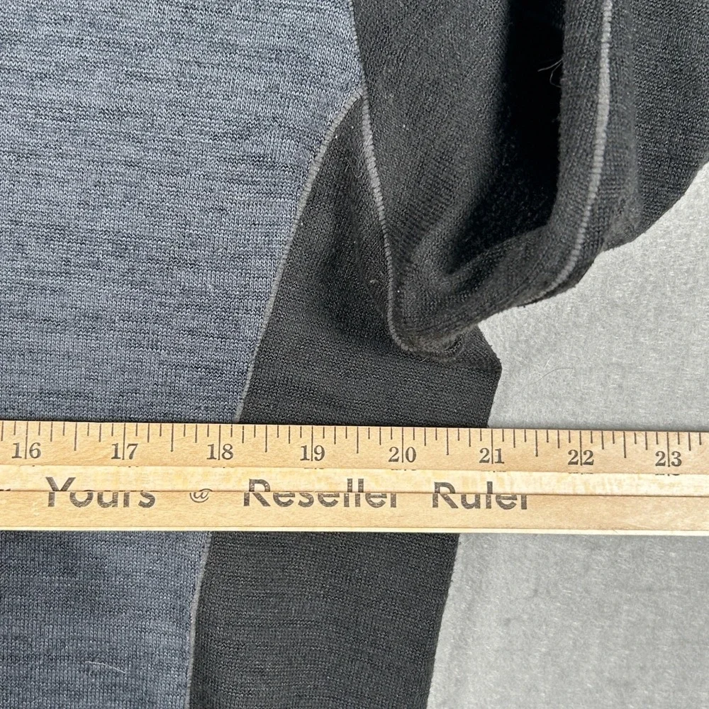 Kuhl Revel 1/4 Zip Pullover Mens Medium Black Gray Colorblock Thumbhole sweater